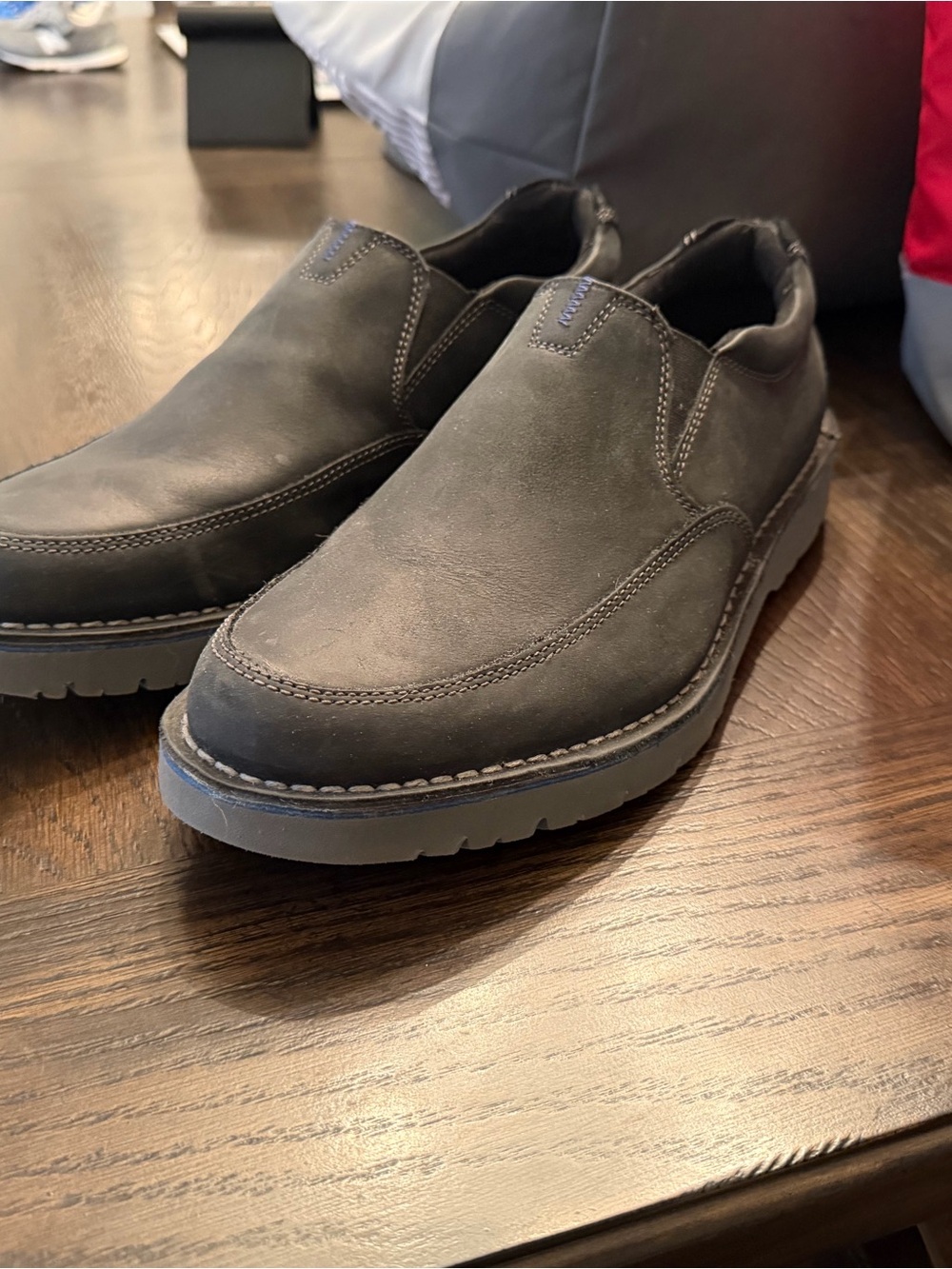 Clarks Men's Slip-On Loafers in Black Leather